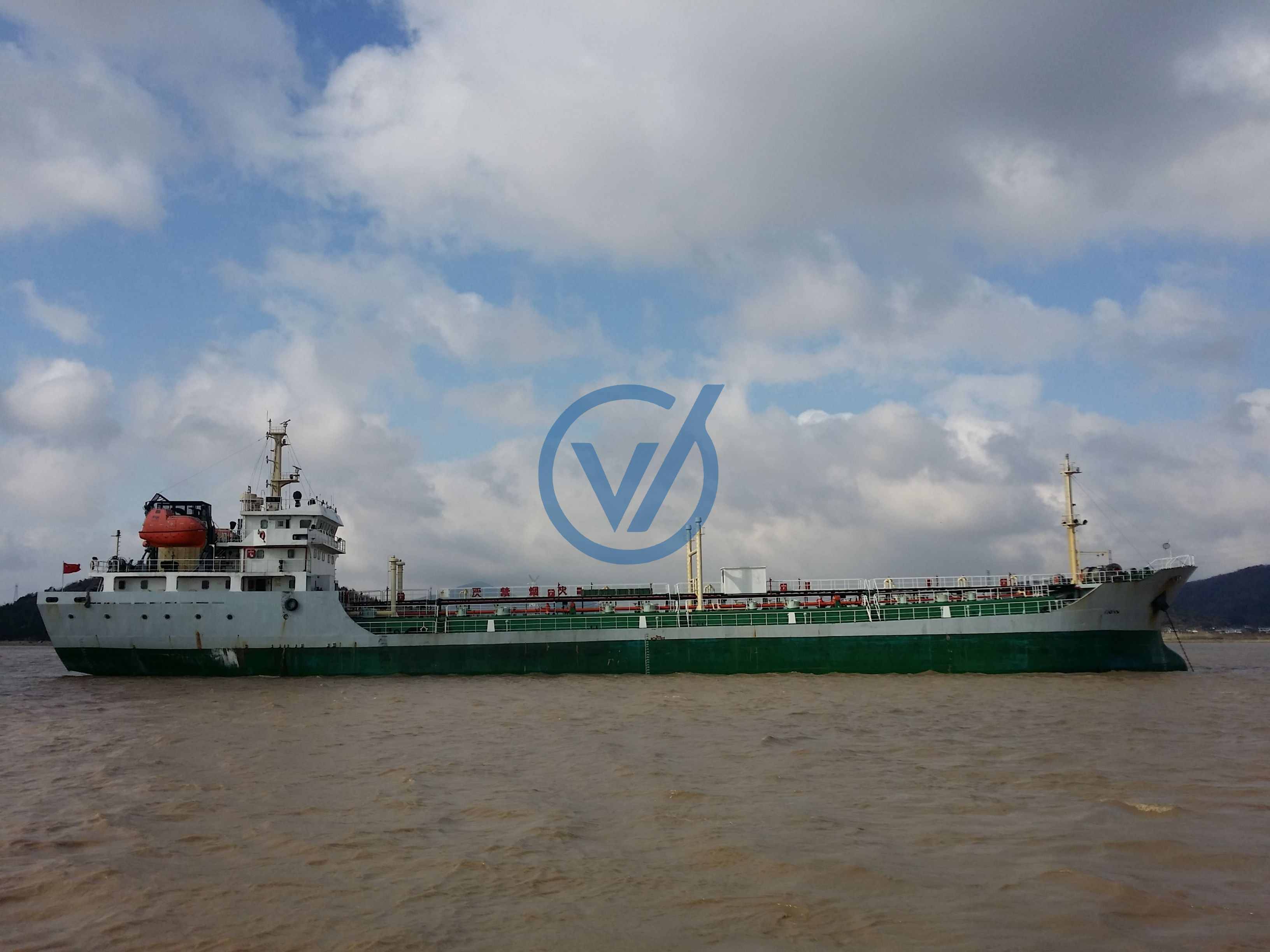 3815 DWT Oil Tanker